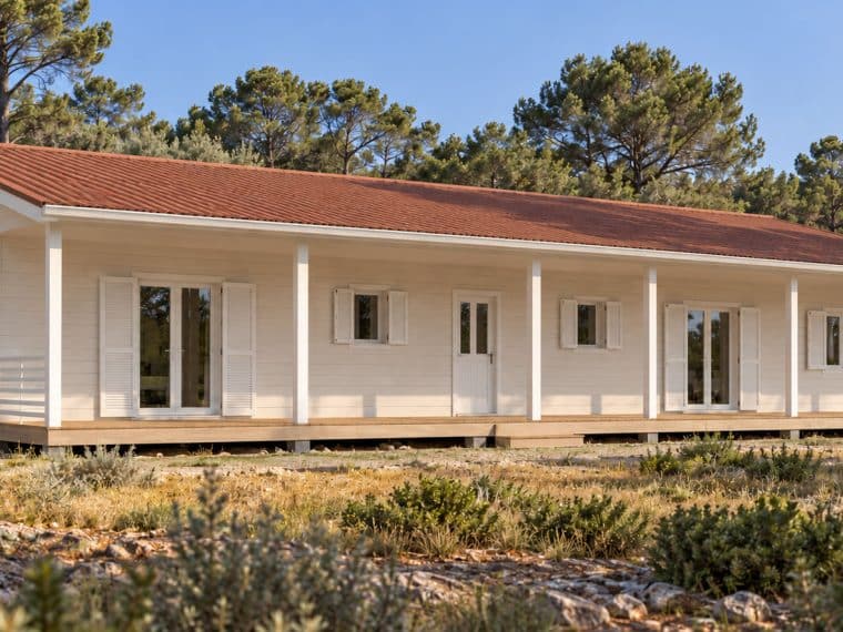 Casa T5 de madeira — Euromodular